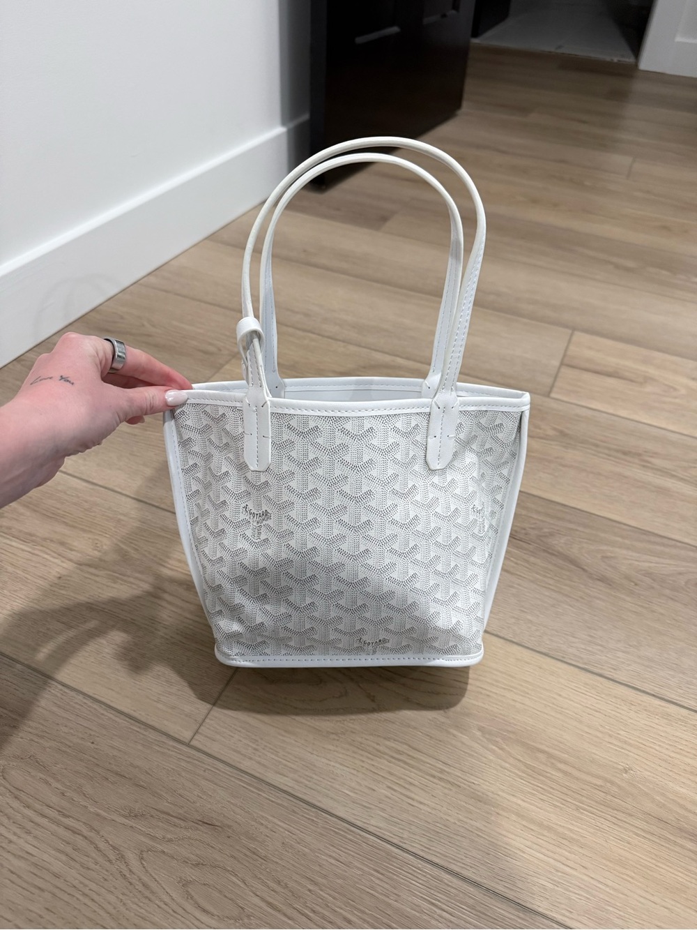 Source Unknown White Patterned Tote Bag